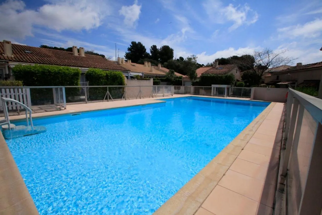 Holiday home Villa Mama Quilla Avec Piscine A 5 Minutes A Pied Des Plages Sanary-sur-Mer