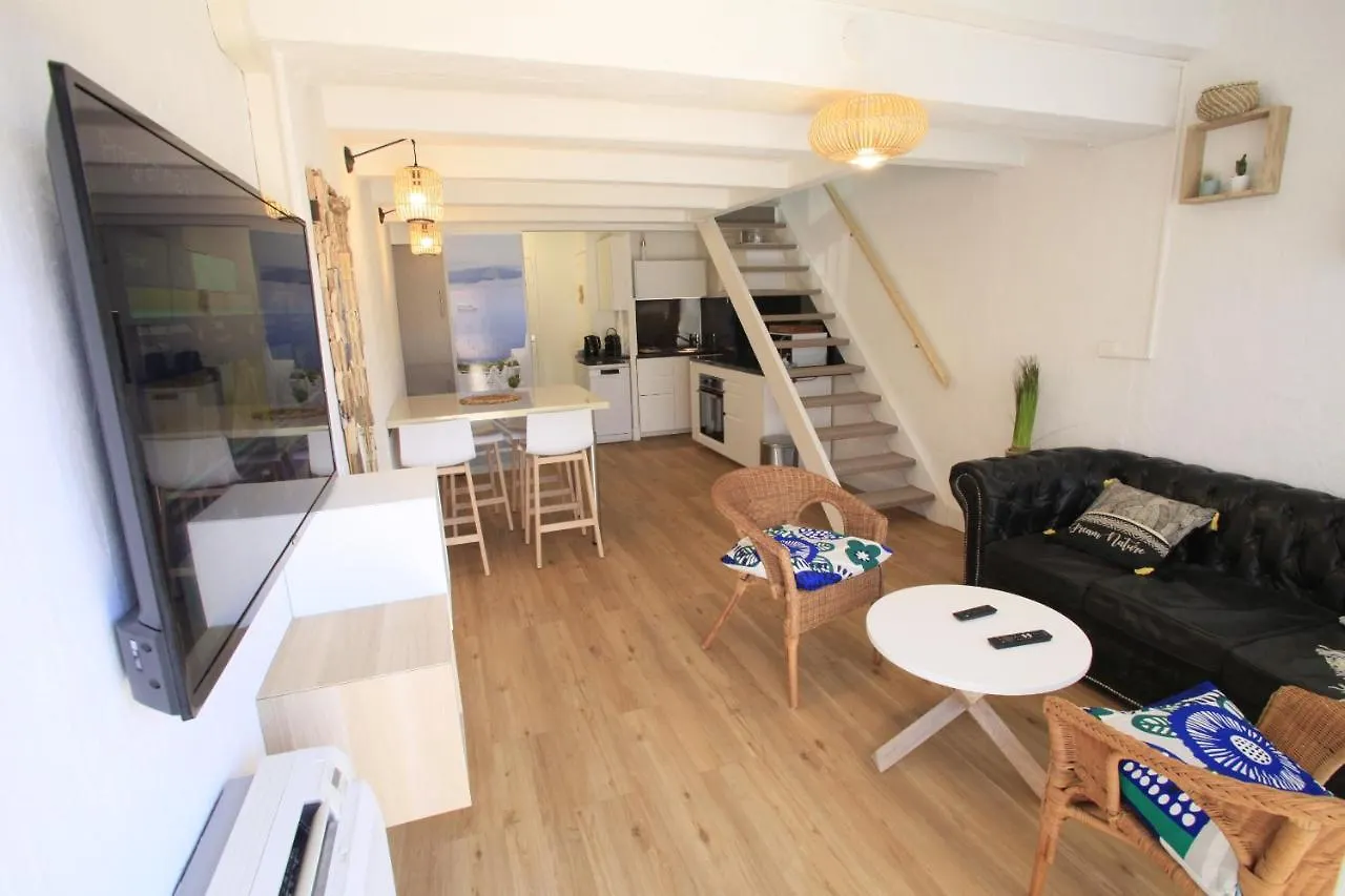 Holiday home Villa Mama Quilla Avec Piscine A 5 Minutes A Pied Des Plages Sanary-sur-Mer France