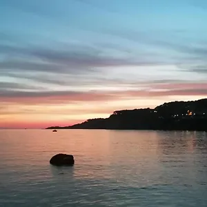 O Petit Monde Sanary-sur-Mer